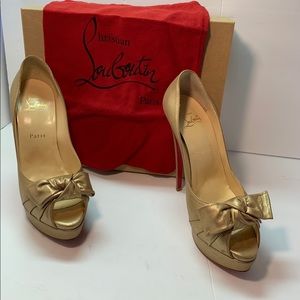 Christian Louboutin Gold heels European size 39